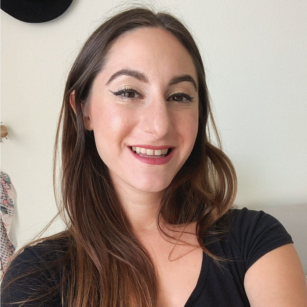 Meet your Posher, Christina